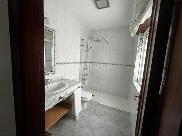 Foto e88041c6-bbd1-4388-9552-b385b90115e4. Edificio en Guarda (A)