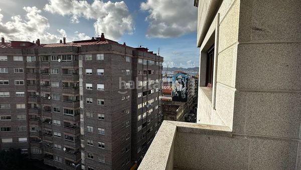 Foto 880c8a6e-6f22-4d36-8549-b9ca415e88b6. Dúplex amb calefacció aparcament a Plaza de la industria Vigo