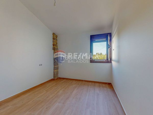 Foto 49420297-6dbd-4119-8162-b22256989064. Casa a Cenlle