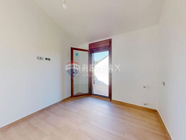 Foto 207e55fa-03a0-4095-a00b-d041ec4c29ee. Casa a Cenlle