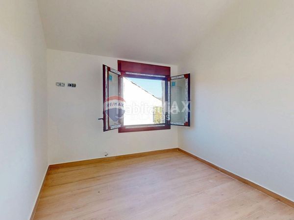Foto e08261c7-8348-4741-8ca6-e5866a3a83ad. Casa a Cenlle