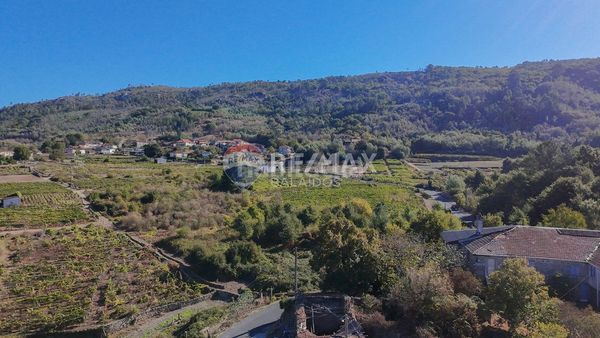 Foto f7f8ba6b-6c82-4471-9c5b-cc2a0d2ca532. Casa a Cenlle