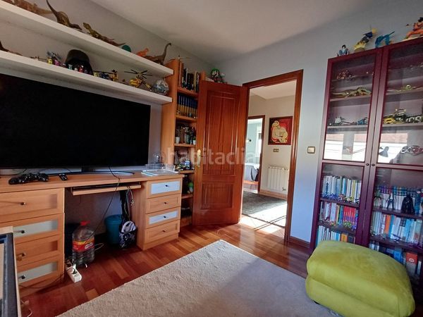 Foto 3fa924d4-b49f-4f6e-8680-ecb9749ce431. Chalet en Teis Vigo