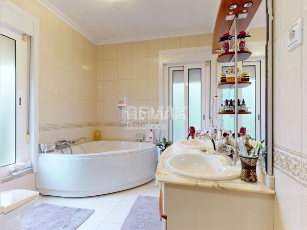 Foto b38d2b20-1a3f-40ab-a470-e002b5c7fc80. Xalet amb xemeneia calefacció aparcament piscina a Cañiza (A)