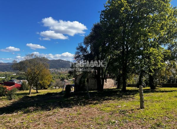 Foto dbe4c2b1-77a7-4333-ac97-76345372694d. Casa amb aparcament a Rosal (O)