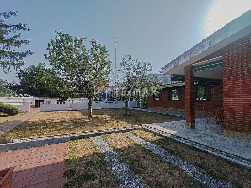 Foto c4e06627-c3b8-402b-9560-93d81a5d27cc. Xalet amb calefacció aparcament piscina a Tomiño