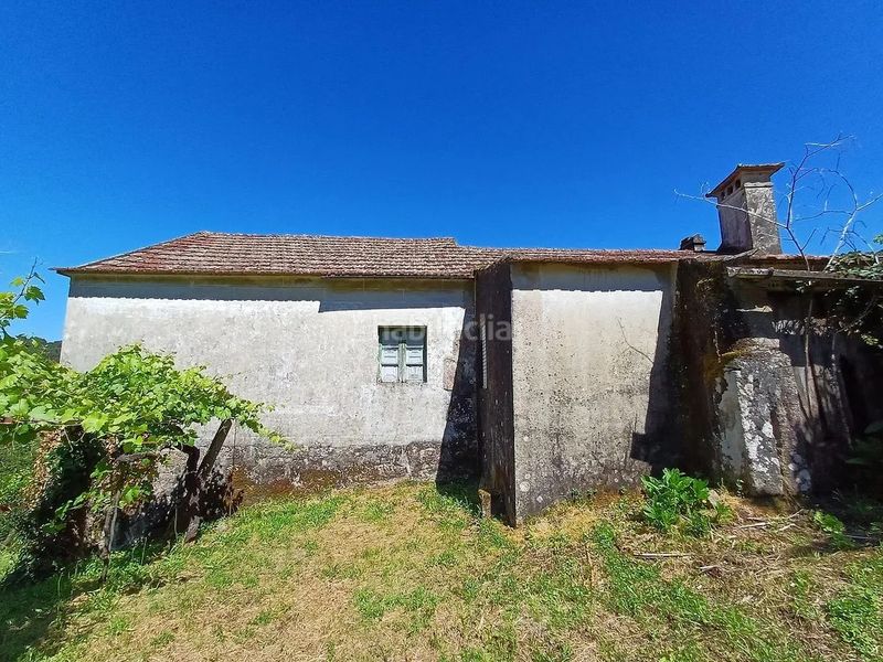 Foto 565d884b-d414-4f72-bc77-6d5ee7d856bd. Casa amb aparcament a Cañiza (A)