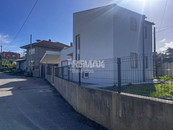Foto b3ff1d47-c054-4a53-8c52-cd70bc61e0e5. Casa en Guarda (A)