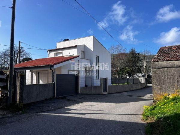 Foto c6f1a7a8-af39-44a5-9f27-fcd3139389b5. Casa amb calefacció aparcament piscina a Guarda (A)