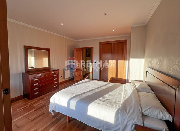 Foto a6dc276d-3b30-449b-ab3a-b7a99c3822aa. Casa en Guarda (A)