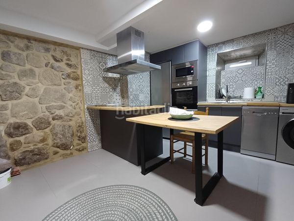 Foto d7945baf-1e7b-4293-a643-f8ba4b77404d. Casa en Guarda (A)