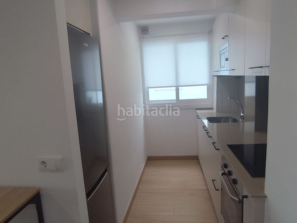 Foto e4e66194-86b2-4ff3-b86f-94e9c10bbaf1. Pis amb calefacció aparcament a Teis Vigo