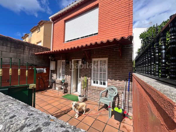 Foto 15e854cc-9b70-4fd9-bec4-62410631e4d7. Casa a Teis Vigo