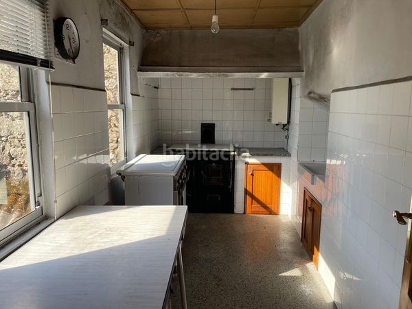 Foto 4bdbd3da-dec9-4e82-a041-8a54afd2cb98. Casa en Guarda (A)