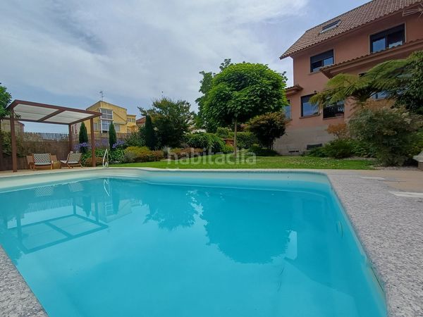 Foto 28e508fa-dd2a-4a77-836e-61656df4a5f3. Casa amb calefacció aparcament piscina a Teis Vigo