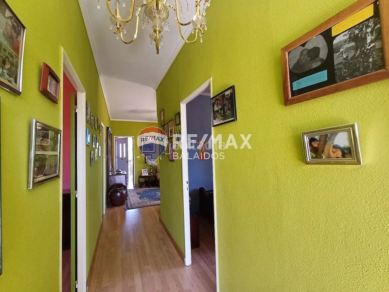 Foto 4dc7a189-eabb-462f-98a4-c208daf997d4. Casa amb calefacció aparcament a Covelo (O)