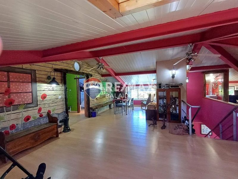 Foto a5ce1611-a237-443d-9f25-c2800dc22053. Casa amb calefacció aparcament a Covelo (O)