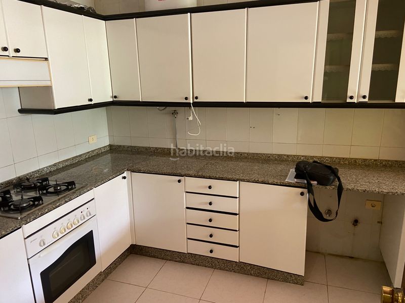 Foto e8197dfc-c728-4691-8d19-6ff9e16f639b. Pis amb calefacció aparcament a Priegue Nigrán