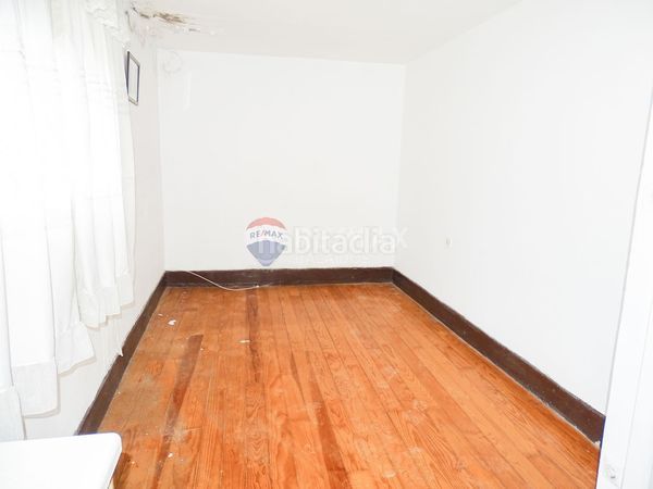 Foto aa3d9d2f-65cc-496f-8dcc-bf46f5fab3fe. Casa a Lavadores Vigo