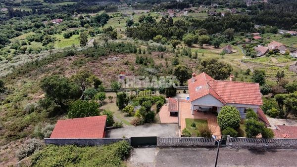 Foto 106307b4-fe22-4155-8ae3-a6ad274b27d0. Chalet en Neves (As)