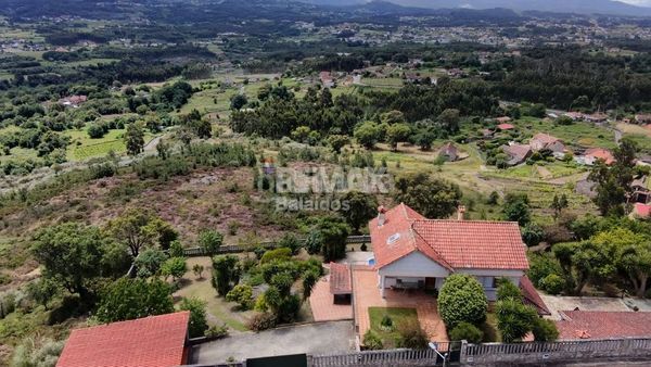 Foto d6133dae-7033-4fa6-8832-d1ca8ba07d11. Xalet amb calefacció aparcament piscina a Neves (As)