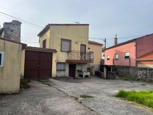 Foto f8f3a021-7b86-4a4f-a1c0-847fb078f023. Casa en Guarda (A)