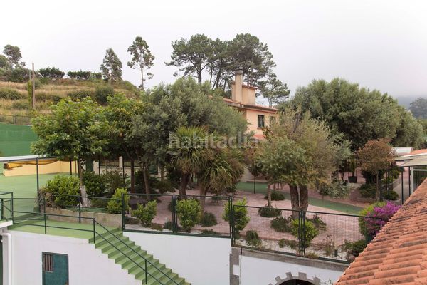 Foto ef906701-9c0f-4e62-afed-41125759c6f4. Edifici a Guarda (A)