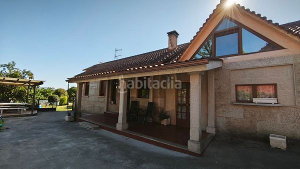Foto 3a971555-c4b8-4390-b349-302fdc8e7755. Casa amb calefacció aparcament a Tui
