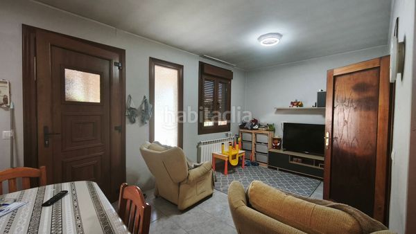 Foto 42d91a63-8597-4b08-93a0-144858804c8e. Casa amb calefacció aparcament a Tui