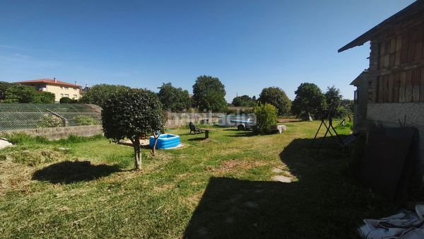 Foto 8f9d3ba5-5415-4ad0-b85e-9aa240827731. Casa amb calefacció aparcament a Tui