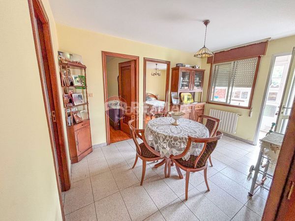 Foto 36061240-53d7-459a-9f3a-e2c3871b66ca. Casa amb aparcament a Crecente