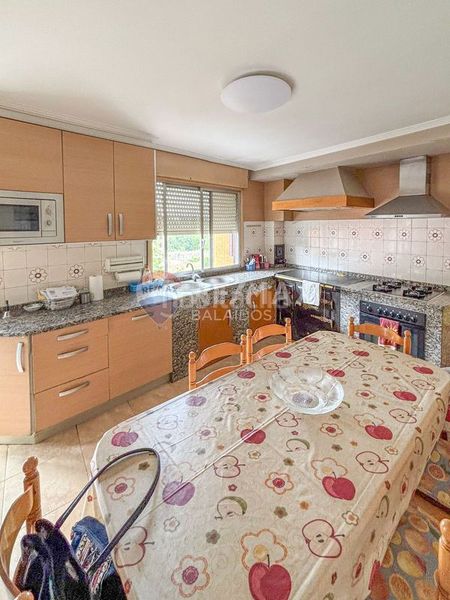 Foto 48ce0254-cf9a-4f10-88b4-a1385ac8b6b1. Casa amb aparcament a Crecente