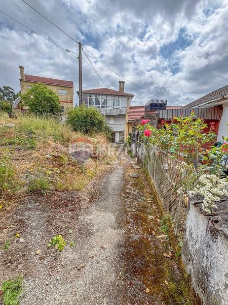 Foto 943fa068-1287-48ea-aab5-a21e4245a395. Casa amb aparcament a Crecente