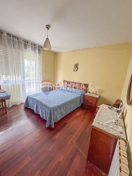 Foto c81e67ec-e431-483c-87ba-6d0c437f333a. Casa amb aparcament a Crecente