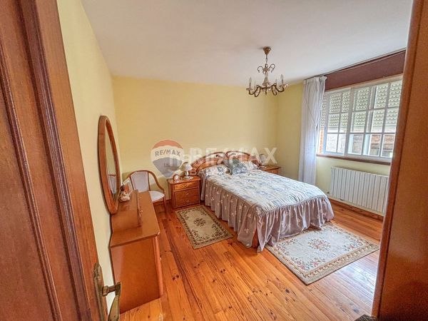 Foto cc1319fb-2a9d-4dc7-be8a-e9eb94f898ce. Casa amb aparcament a Crecente