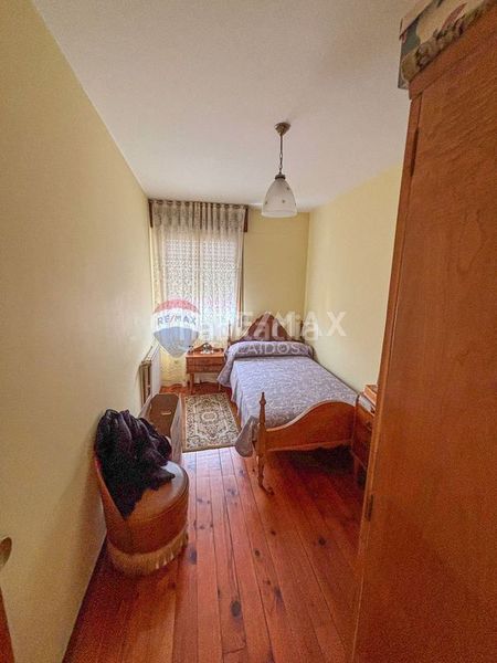 Foto f335638c-c11e-470d-a924-b05a391e7cc5. Casa amb aparcament a Crecente