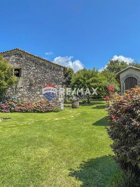 Foto 1248418d-a8a0-4f91-b7b3-382e1a699cc8. Casa amb calefacció aparcament a Rosal (O)