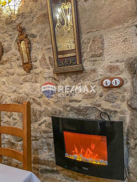 Foto 1a8e710a-ca95-4404-abda-e6d0b0cd7a05. Casa amb calefacció aparcament a Rosal (O)