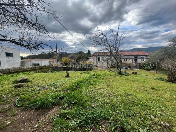 Foto 12f27dc2-f0dc-405b-b4fc-54cc7a275221. Casa amb aparcament a Rosal (O)