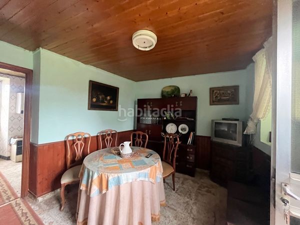 Foto 1d6a3bef-bfcd-4054-8bc2-9201cbe8a9e3. Casa amb aparcament a Rosal (O)