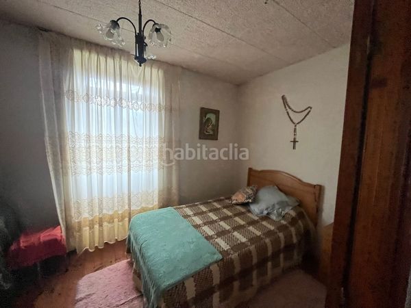 Foto 8ba86744-9421-4806-aa57-41bed977e5ff. Casa amb aparcament a Rosal (O)