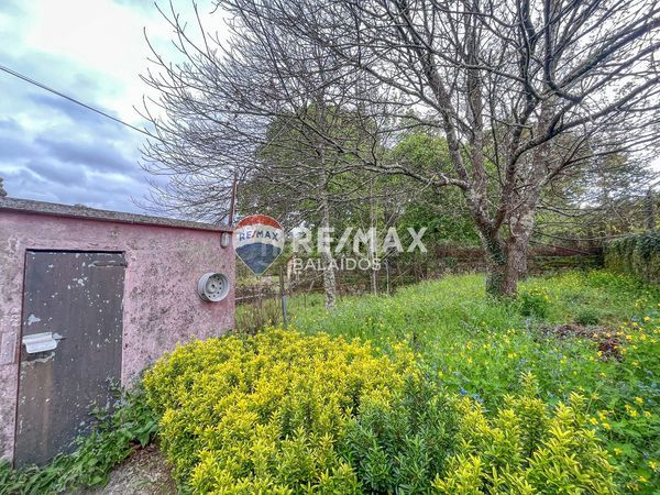 Foto 3066325a-c42a-4c88-ba61-ea864c0d7b00. Casa amb aparcament a Arbo