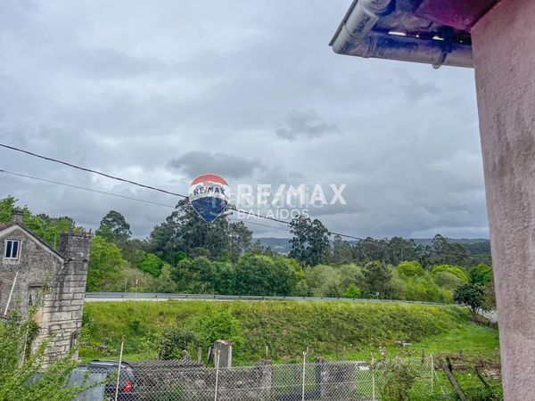 Foto ce5eaa82-e628-4473-bf21-d7e8c0c68dd5. Casa amb aparcament a Arbo