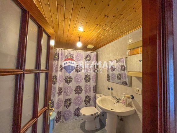Foto f1892ba1-a6c2-463b-b0f1-f6fcaa0c92e2. Casa amb aparcament a Arbo