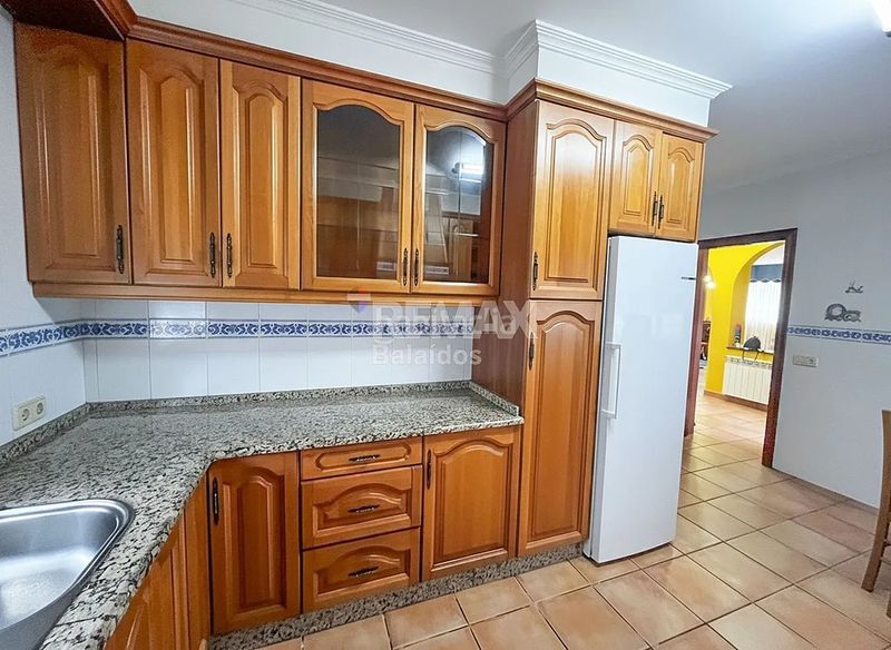 Foto 90d0b389-bfc8-4e89-8ff4-a9b1121f9f8b. Casa amb calefacció aparcament a Rosal (O)