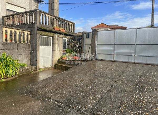 Foto 1380d5ee-2b20-494f-b75b-b4448d542740. Casa amb aparcament a Tomiño