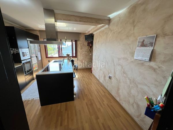 Foto f2a17a77-ee33-44b0-bf99-51e464d8af74. Casa amb calefacció a Moaña