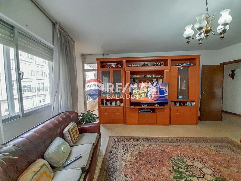 Foto 04b784ec-3b0f-41b8-82ea-a95f1ca6c0a1. Casa amb aparcament a Ponteareas