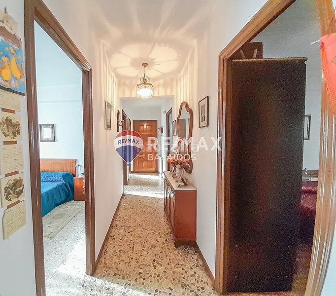 Foto 08b0a8d1-ad42-4513-b5b4-8fbc4ed953a6. Casa amb aparcament a Ponteareas