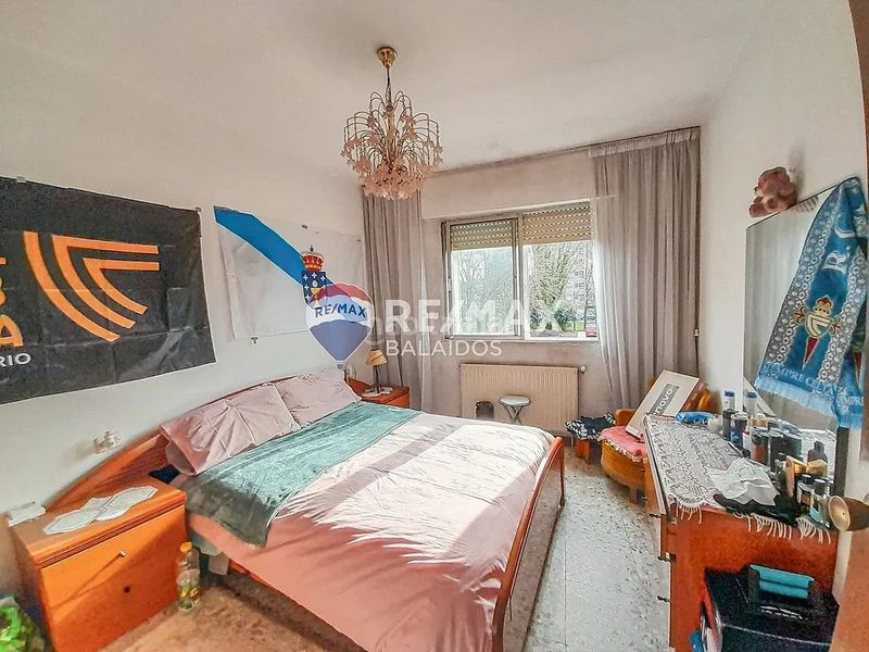 Foto 16f0e731-1730-4d81-b5a6-9e30bc1de09d. Casa amb aparcament a Ponteareas